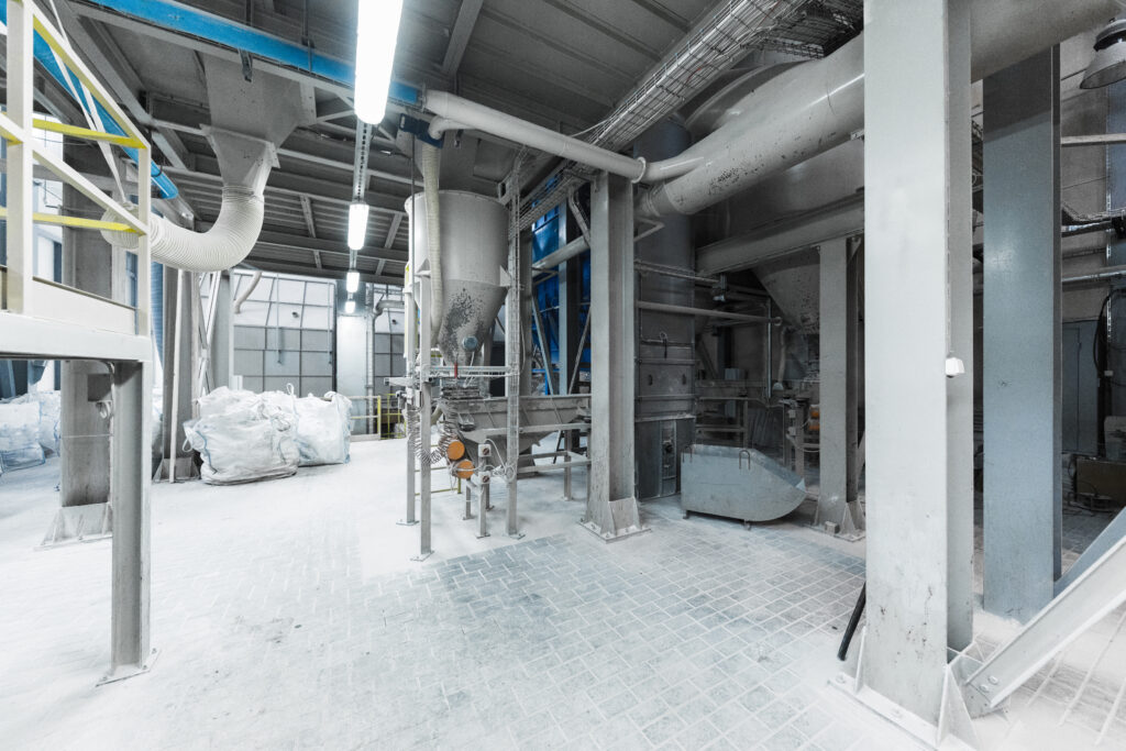 Current image: Bulk Powder Handling Solutions for Loss Reduction